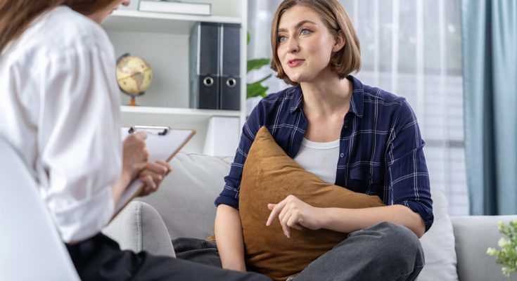 Paciente y psicólogo/a en una sesión